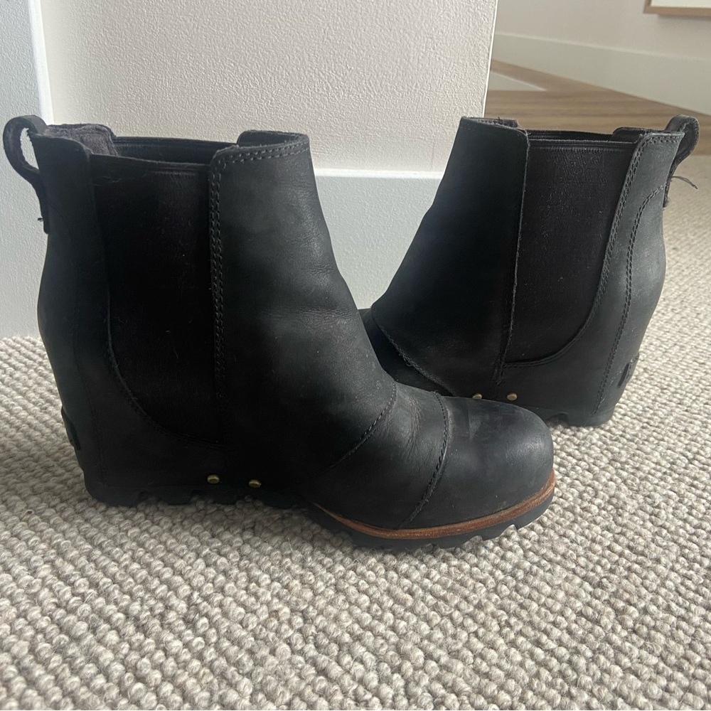 Sorel Joan Of Arc Wedge Boot, Size 6.5 - image 1